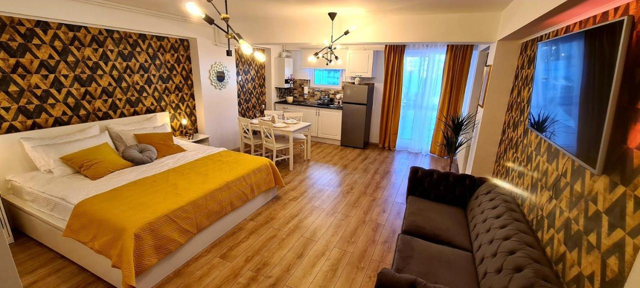 La Maison De Zoe - Airport Residences Отопени Екстериор снимка