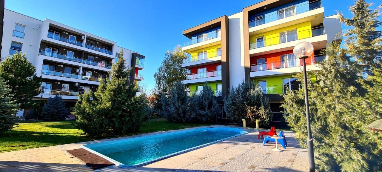 La Maison De Zoe - Airport Residences Отопени Екстериор снимка